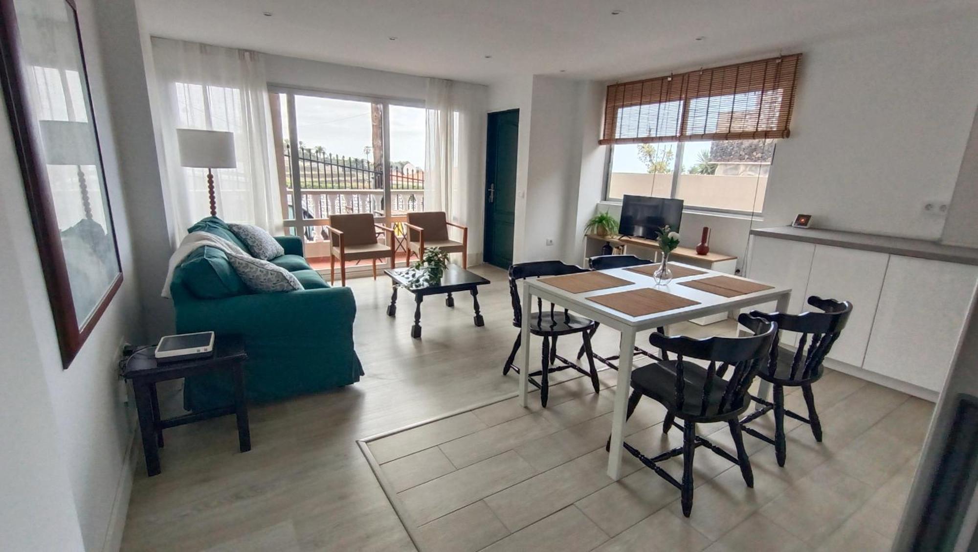 Apartamento Tajinaste Con Vistas Al Mar Y La Montana Y Wifi Gratis Лос-Реалехос Екстер'єр фото
